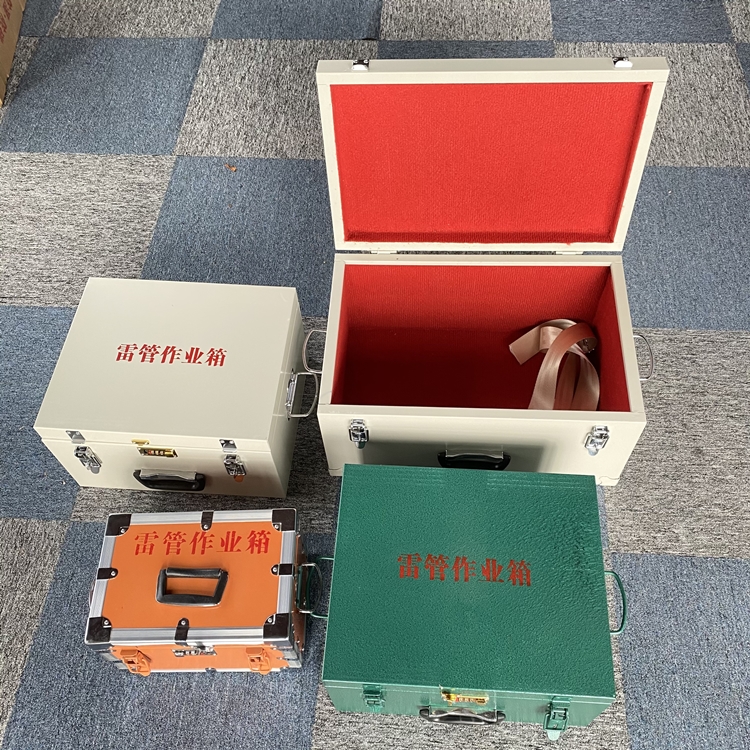 黔西爆破工程作业箱如何选择？玻璃钢与传统材质的全面对比